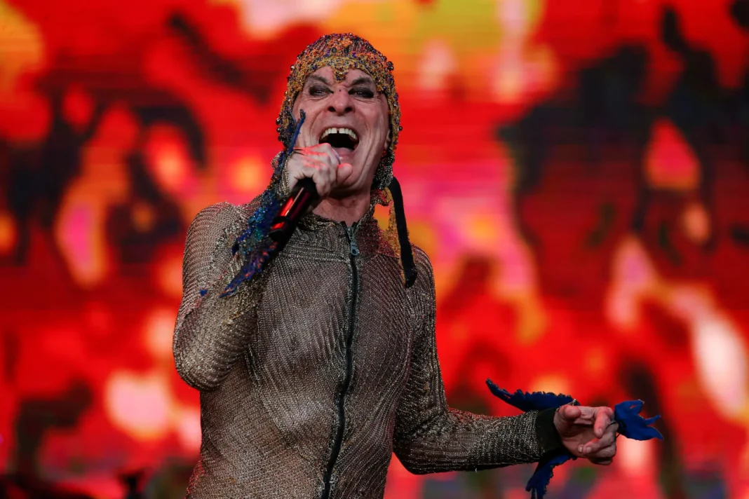 7641298 Ney Matogrosso